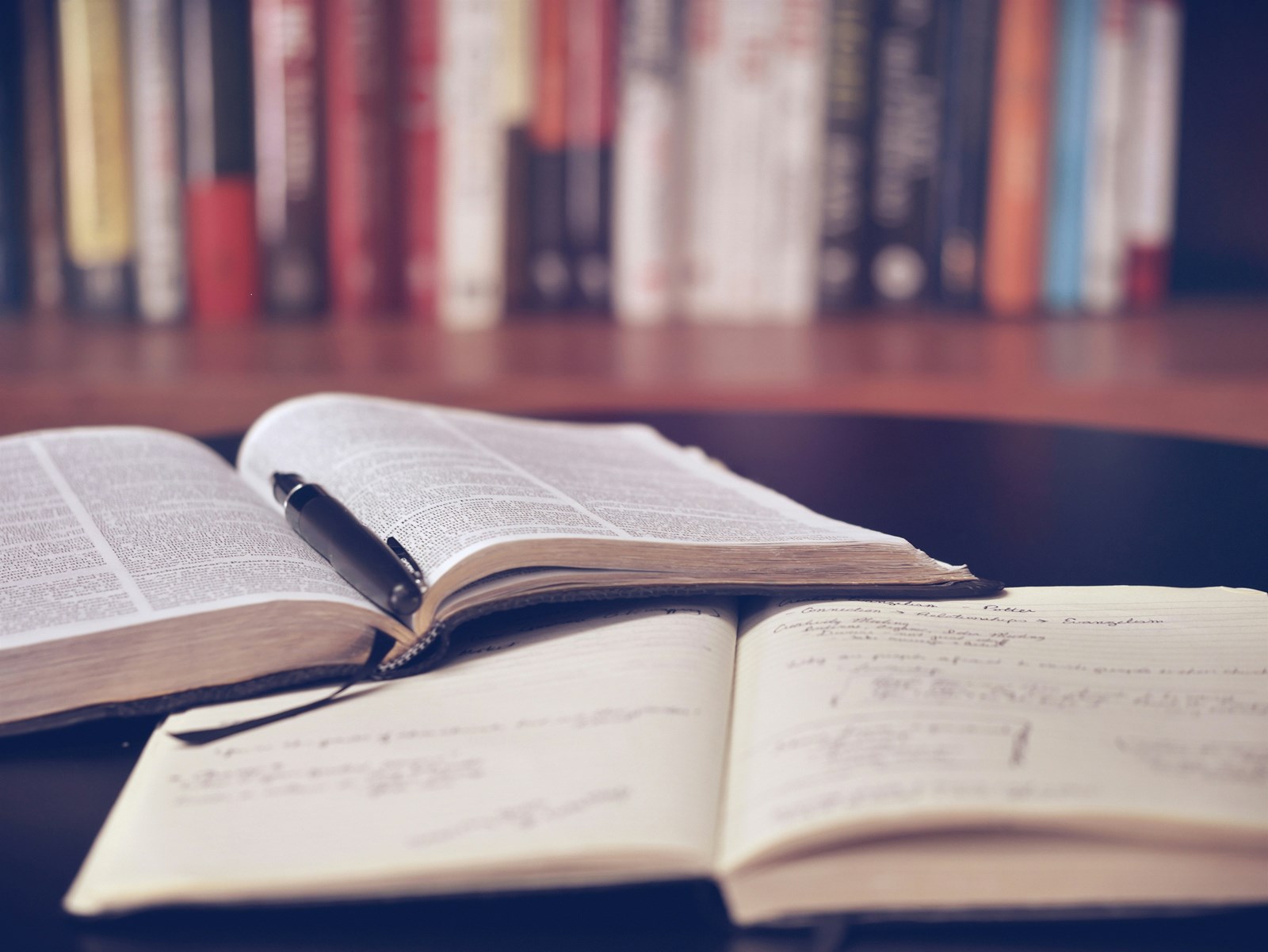 exams-books.68951a26233.jpg
